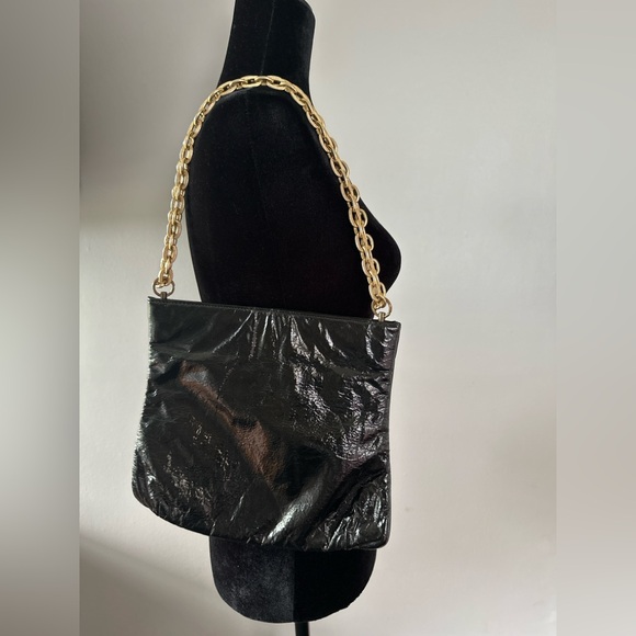 Elegant Black Women's Bag with Gold Chain - Picture 2 of 11